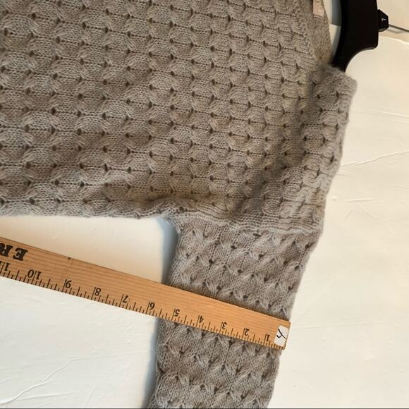 Benedetta B merino wool cable knit bishop sleeve pullover sweater beige M - Picture 10 of 11